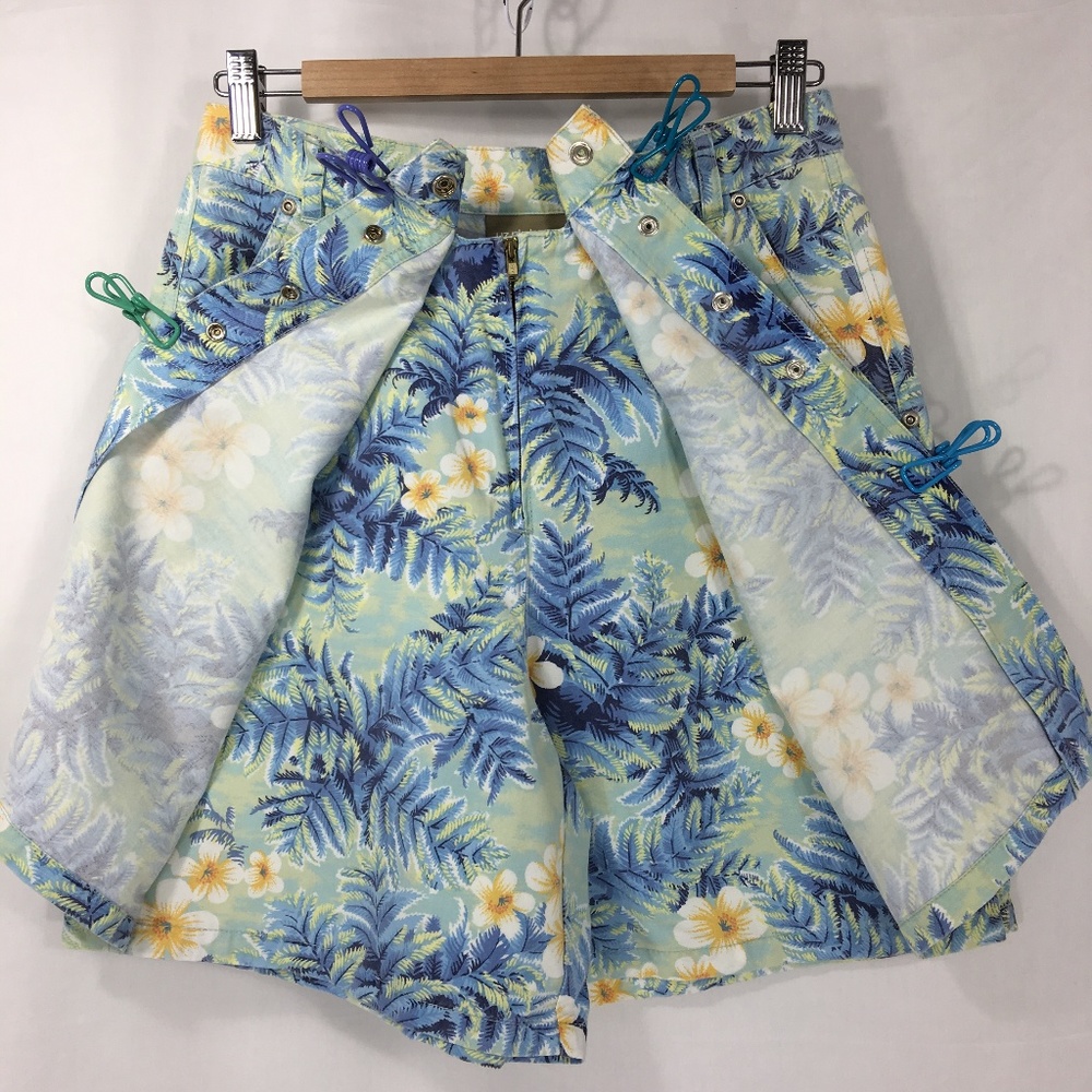 3 for $12 Liz Claiborne Tropical Snap Zip Skort - Picture 5 of 8